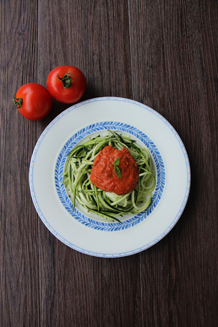 Roh-Vegane Zucchini Spagetthi