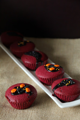 Red Velvet Cupcakes für Helloween