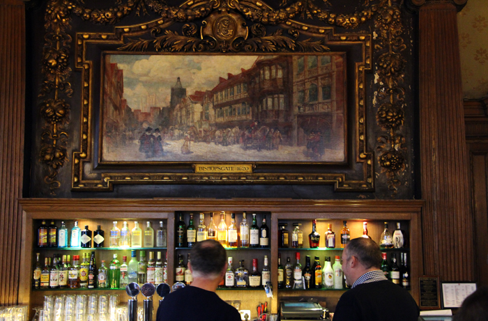 Andaz Liverpool Street - London Pub George