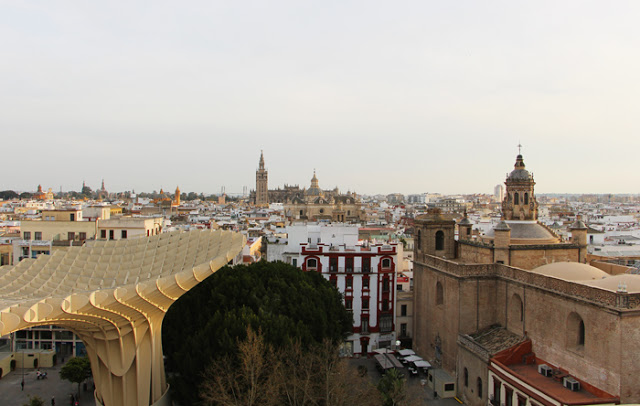 Blick auf Sevilla vom Metropol Parasol