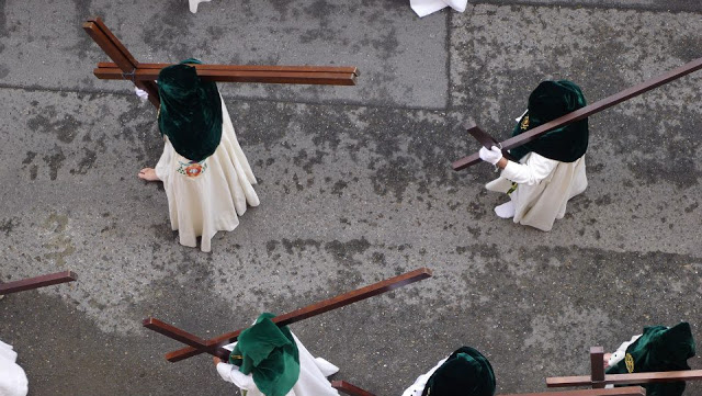 Penitentes - Semana Santa in Sevilla