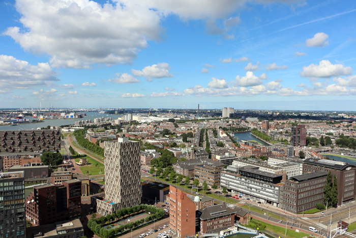 Blick vom Euromast auf den Hafen in Rotterdam